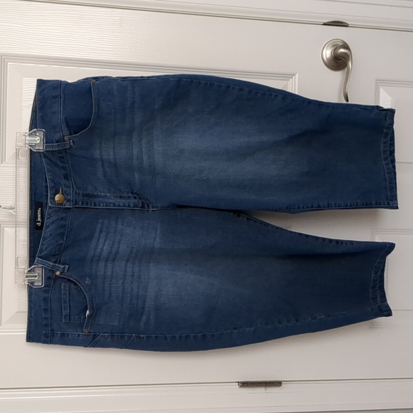 d. Jeans Capris 22W - Picture 1 of 5